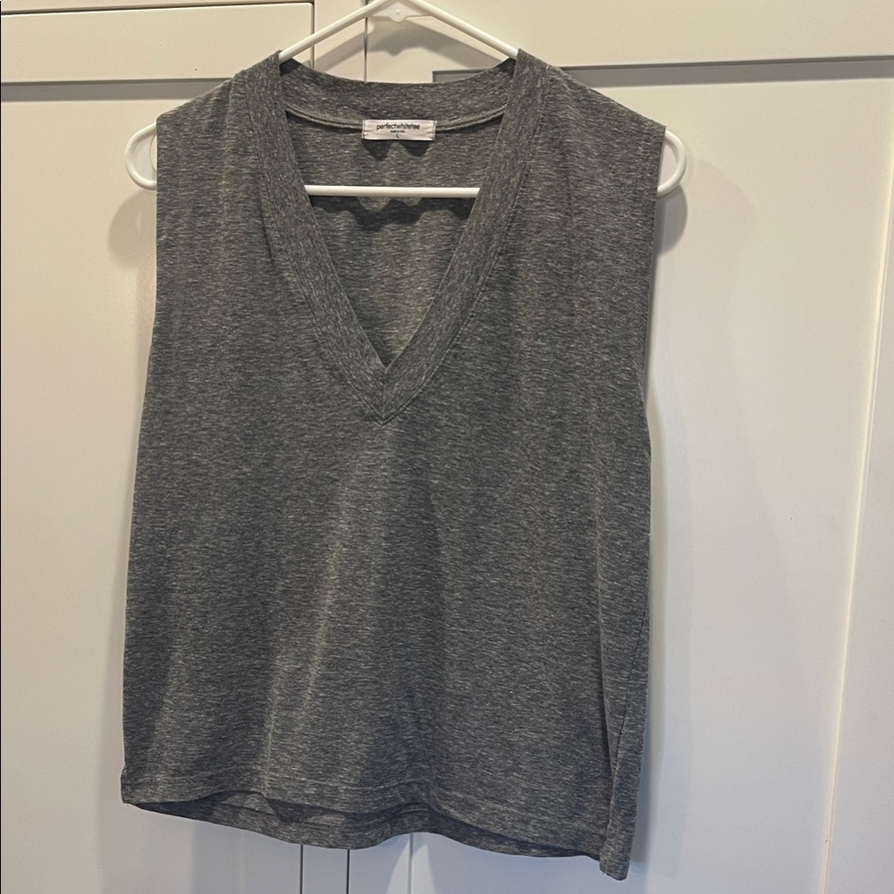 Perfectwhitetee Charcoal V-Neck Tank Top, size L